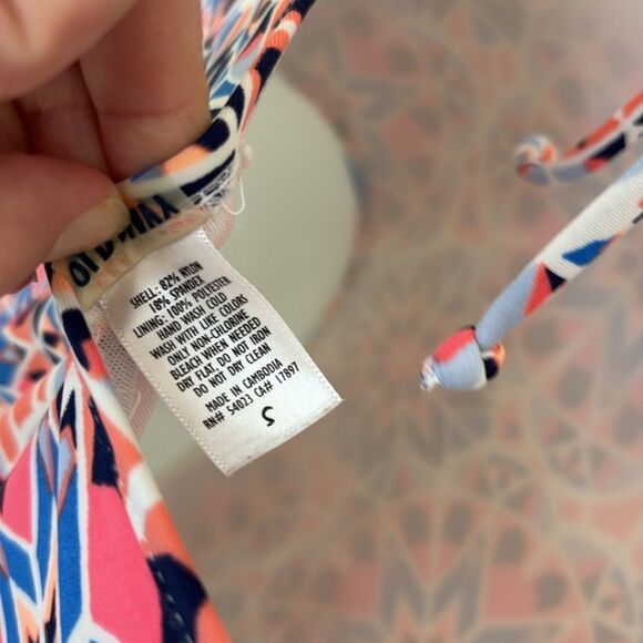 Old Navy Colorful Geometric Halter Swimsuit Size Small - Picture 6 of 6